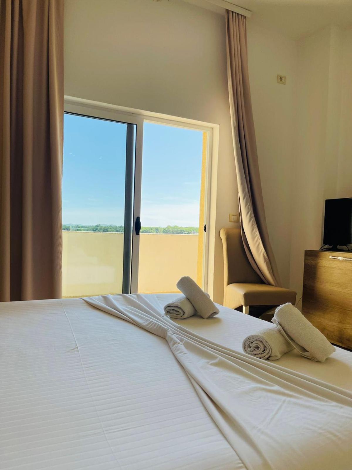 Hotel Princ ゴーレム エクステリア 写真
