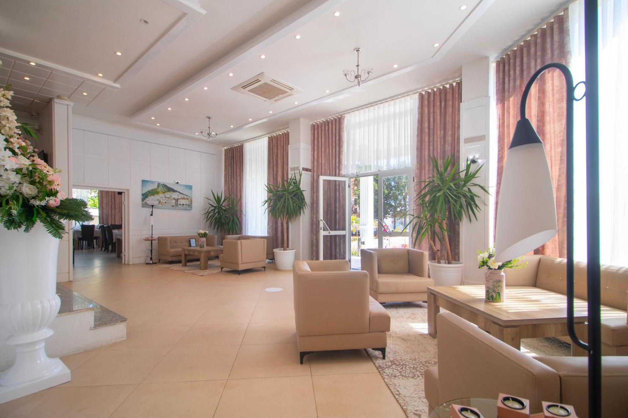 Hotel Princ ゴーレム エクステリア 写真